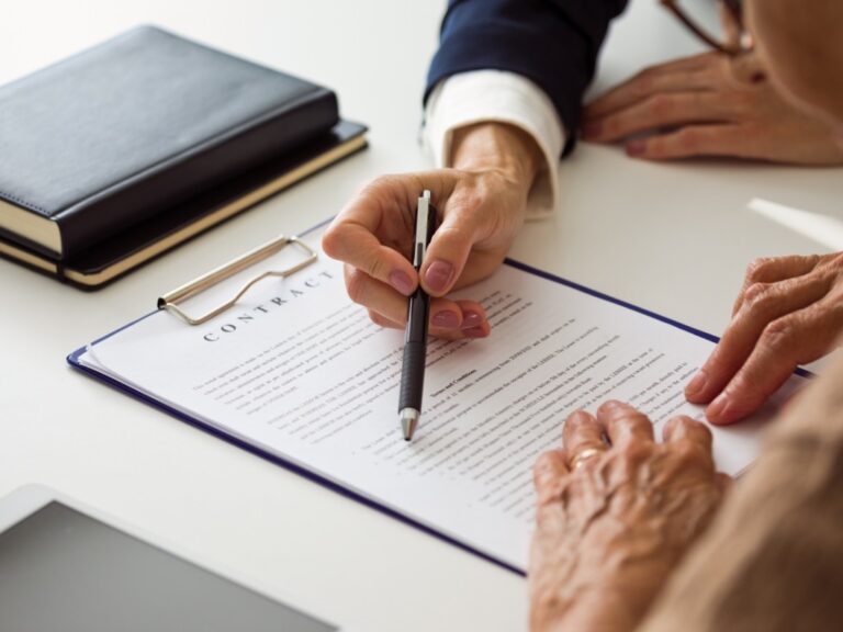 senior-woman-discussing-contract-with-lawyer Fourth Circuit Revives No-Poach Class Action, Signals Expanded View of Fraudulent Concealment