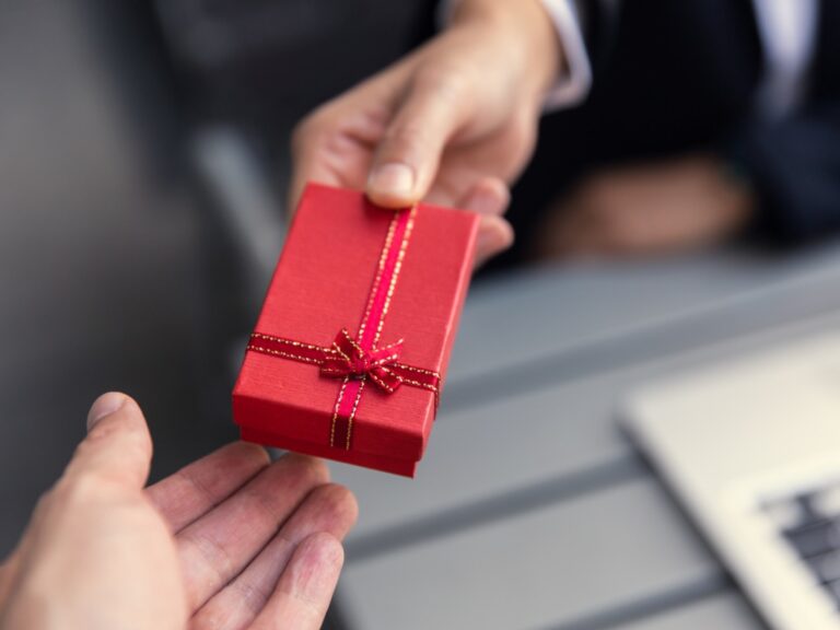 Staying Ethical and Maintaining Conflict-of-Interest Compliance in the Season of Giving