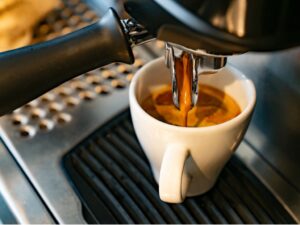 Starbucks Baristas Join Trump in Supreme Court Fight Over Presidential Power